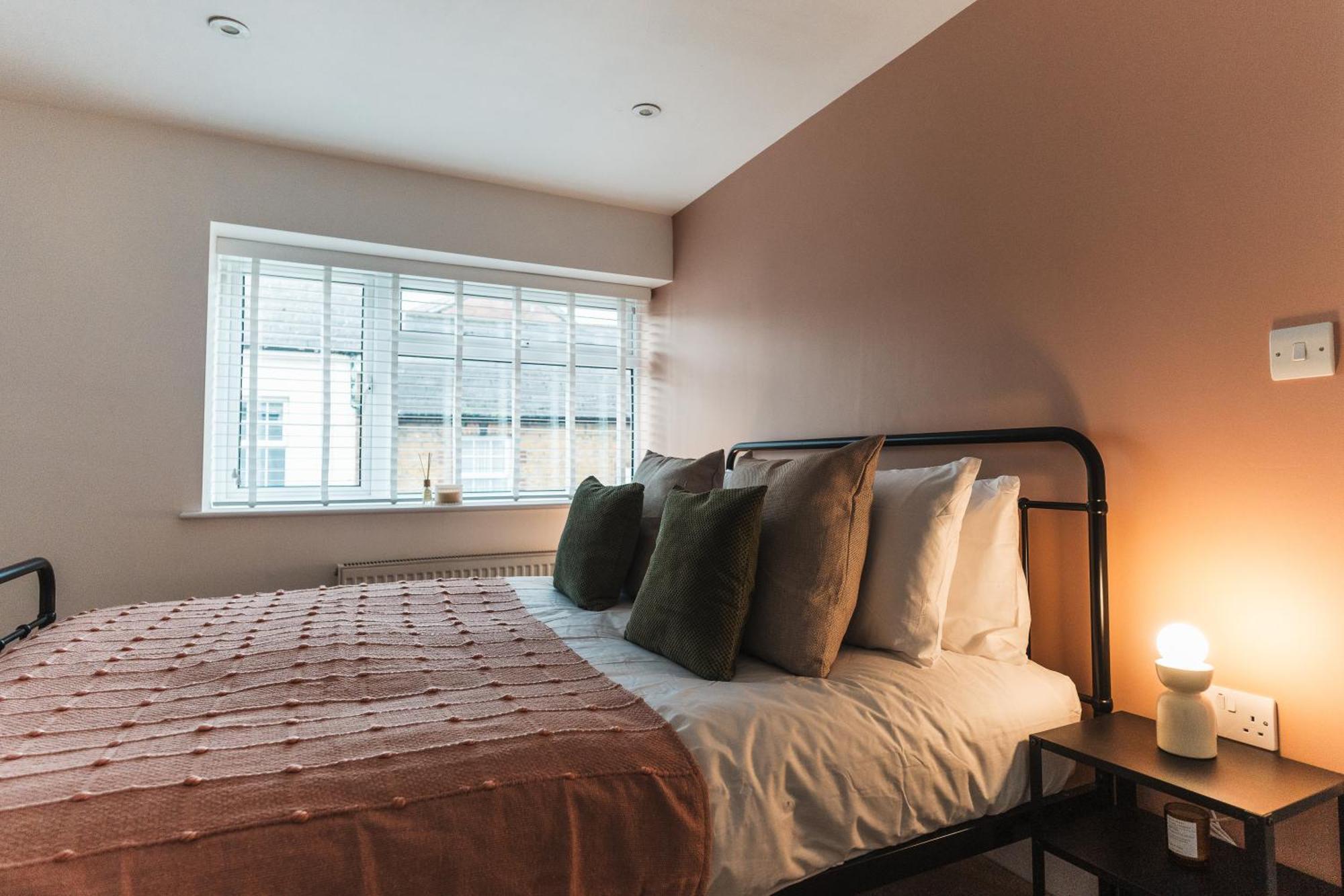 Feature Stone, Stunning Apartment, 2 X King Beds And Single, Sleeps 5 Castle Cary Dış mekan fotoğraf