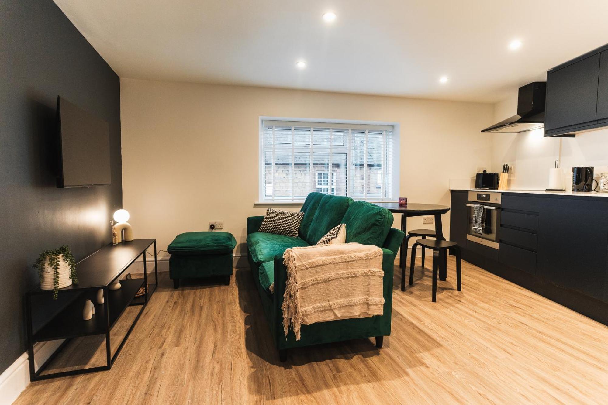 Feature Stone, Stunning Apartment, 2 X King Beds And Single, Sleeps 5 Castle Cary Dış mekan fotoğraf